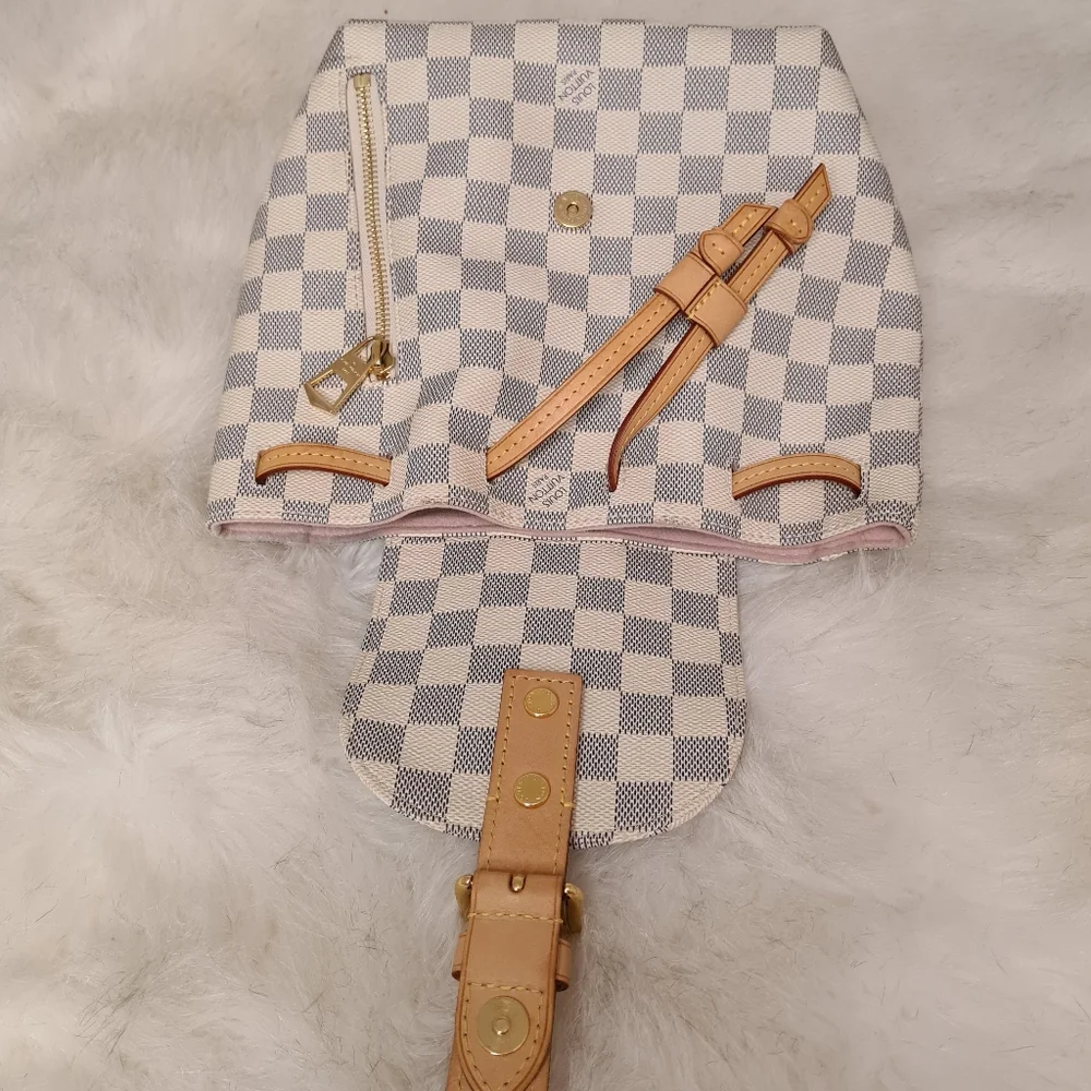 LV monogram Backpack - Picture 5 of 9